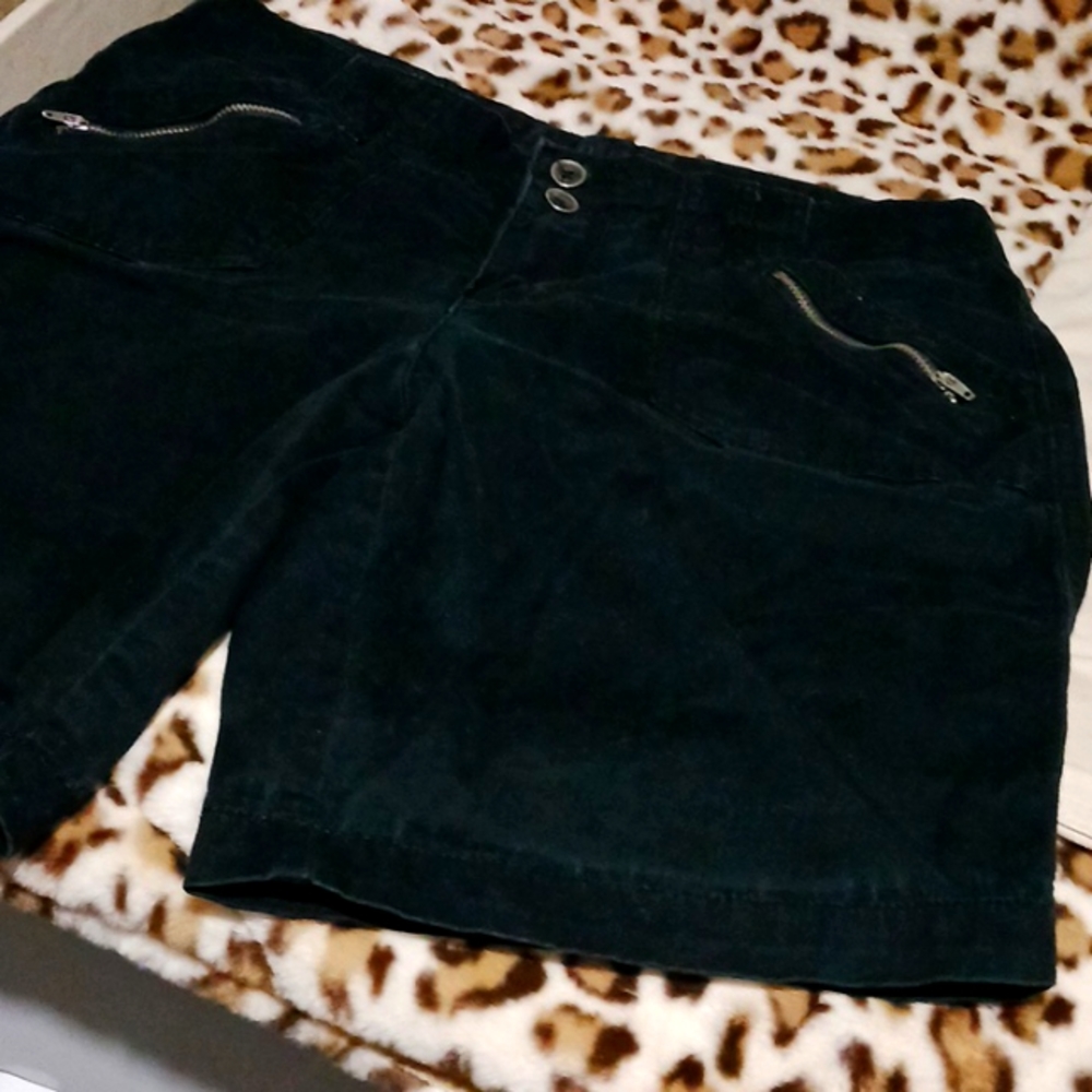 Sonoma Modern Fit Black Bermuda Shorts Sz 6P